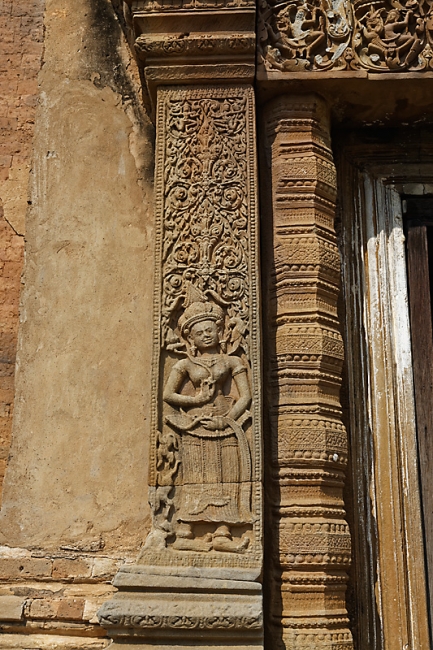 Prasat Sikhoraphum-MAR15-024